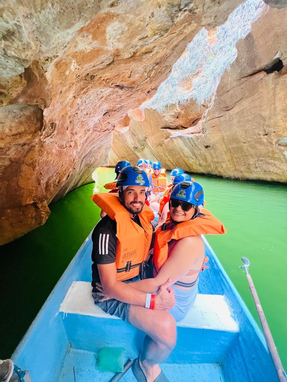 Casal da Maceió Due Turismo em passeio pelos cânions